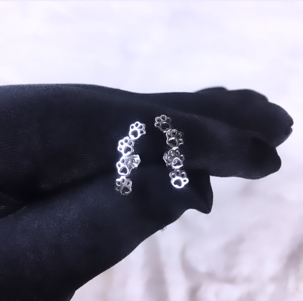 4 Paw Earrings